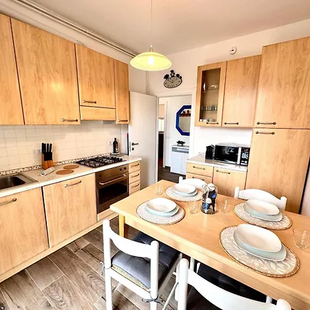 Casa Viola - Near The *