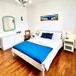 Casa Viola - Near The 아파트