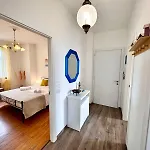 Casa Viola - Near The 아파트 도마소